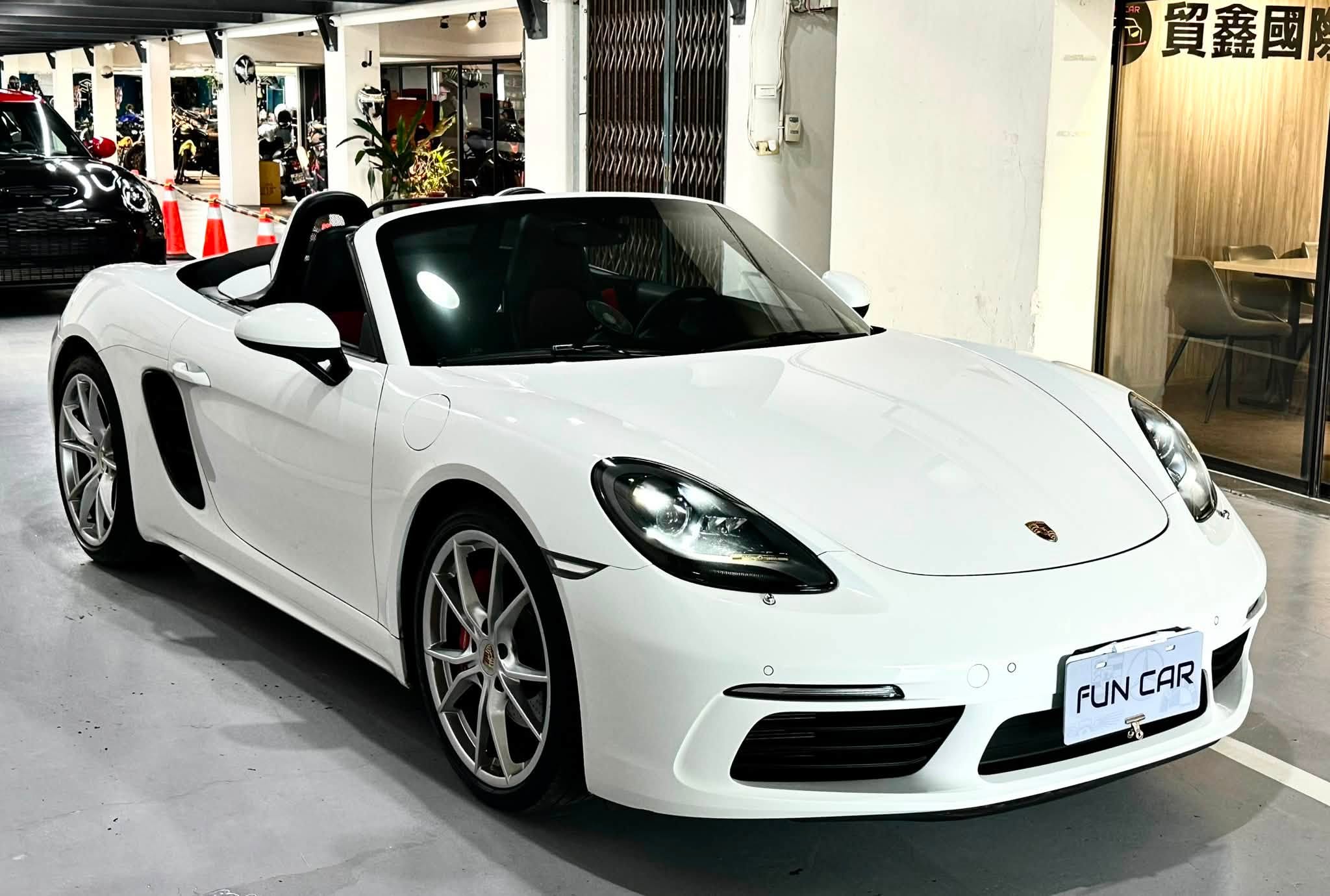 2017 PORSCHE 718 BOXSTER 保時捷 新竹外匯車
